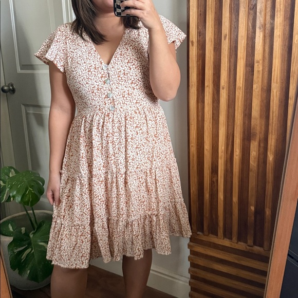 Petal And Pup Dancer Dress in Tan. Size 8 - Picture 6 of 12